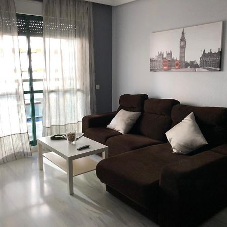 Torremolinos, Playa Del Bajondillo, Primera Linea Luaran gambar